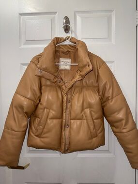 Abercrombie & Fitch Camel Tan Quilted Puffer Jacket